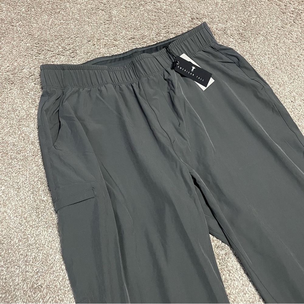 NWT Men’s American Tall Featherweight Perforated Joggers Size L Tall 35” Inseam - Picture 2 of 6